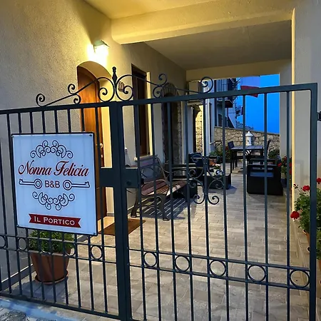 Nonna Felicia Muro Lucano